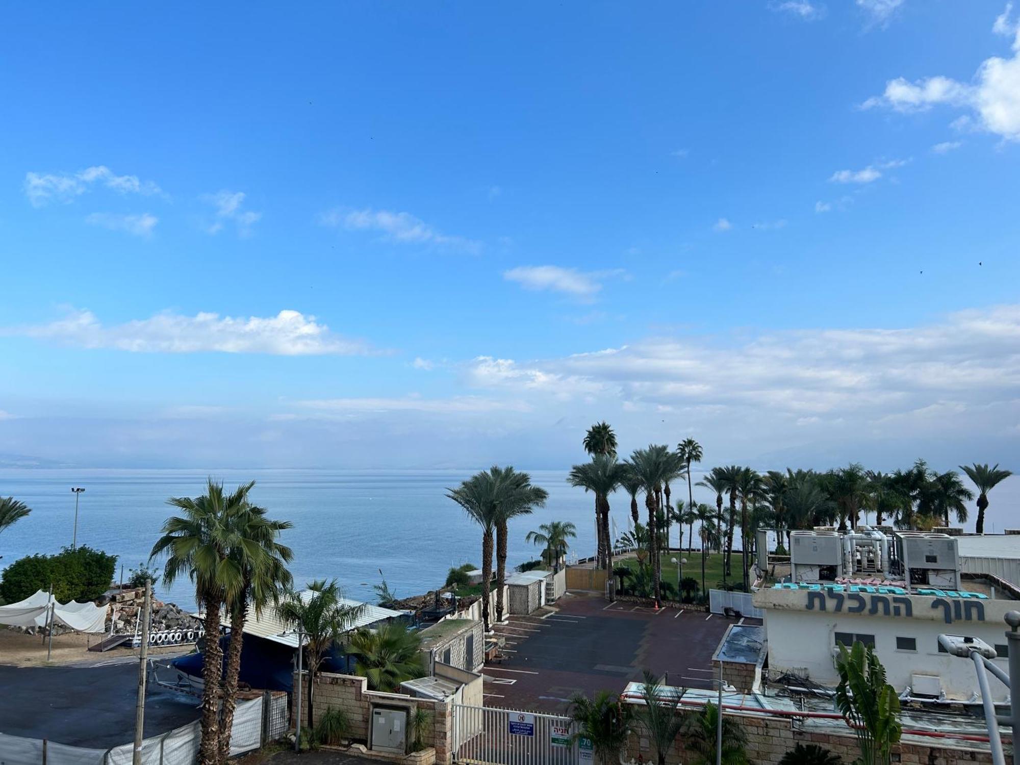 תכלת על הכינרת Light Blue On The Kinneret Lake Тиверіада Екстер'єр фото
